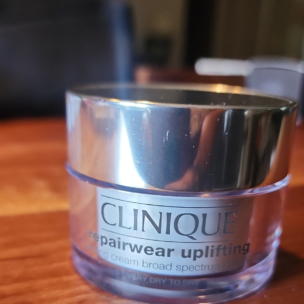 Clinique Silver Makeup Collection
